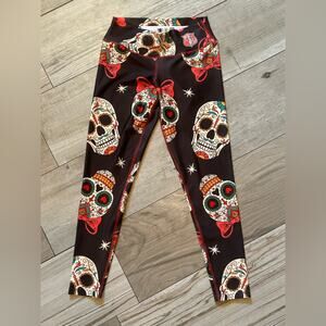 Santo Rosario sugar skull with bow leggings black red one size Mexican unique